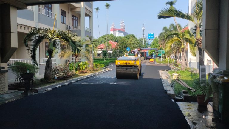 Ilustrasi peningkatan jalan operasional kawasan usaha